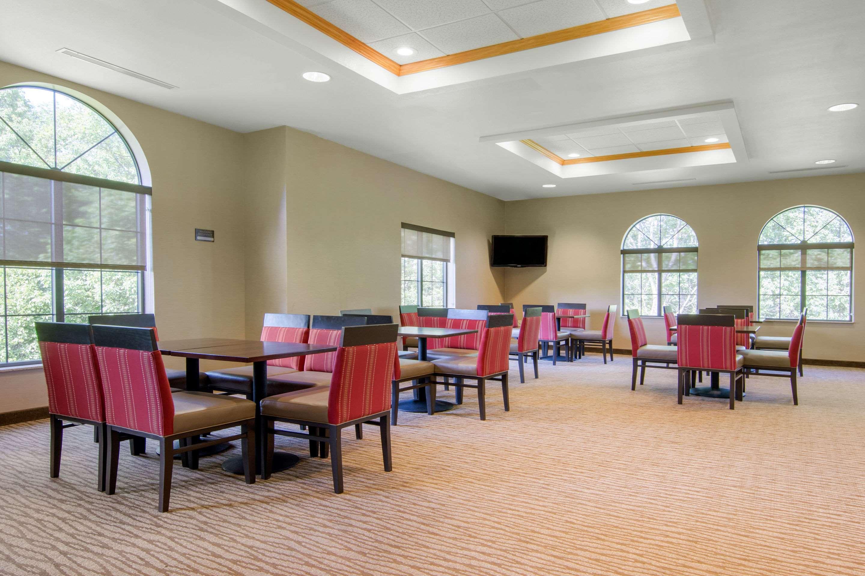 Comfort Inn & Suites Cooperstown - Milford Exteriér fotografie